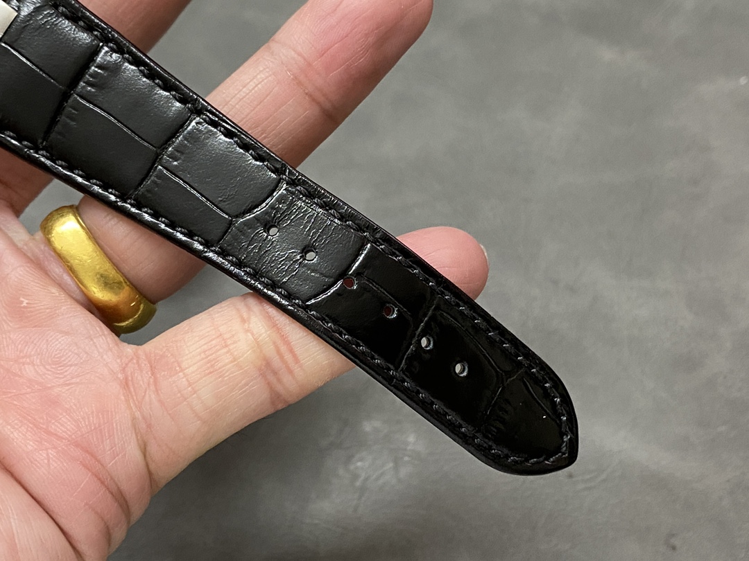 Patek Philippe Nautilus 5711 1A 40mm Mens Replica Watch - Image 10