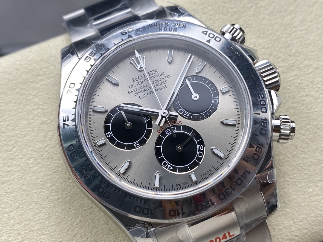 Rolex Cosmograph Daytona 126509 0003 Silver Dial 40MM - Image 4