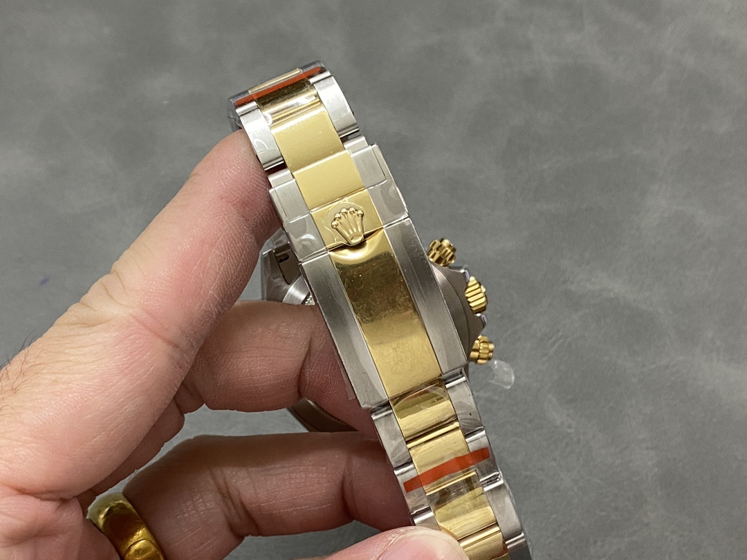 Rolex Cosmograph Daytona 116503 Black Index Dial 40MM Mens Replica Watch - Image 11