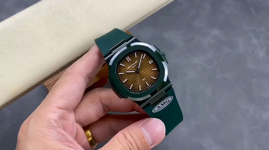 Patek Philippe Nautilus Brown Dial 5711 40MM Watch - Image 2