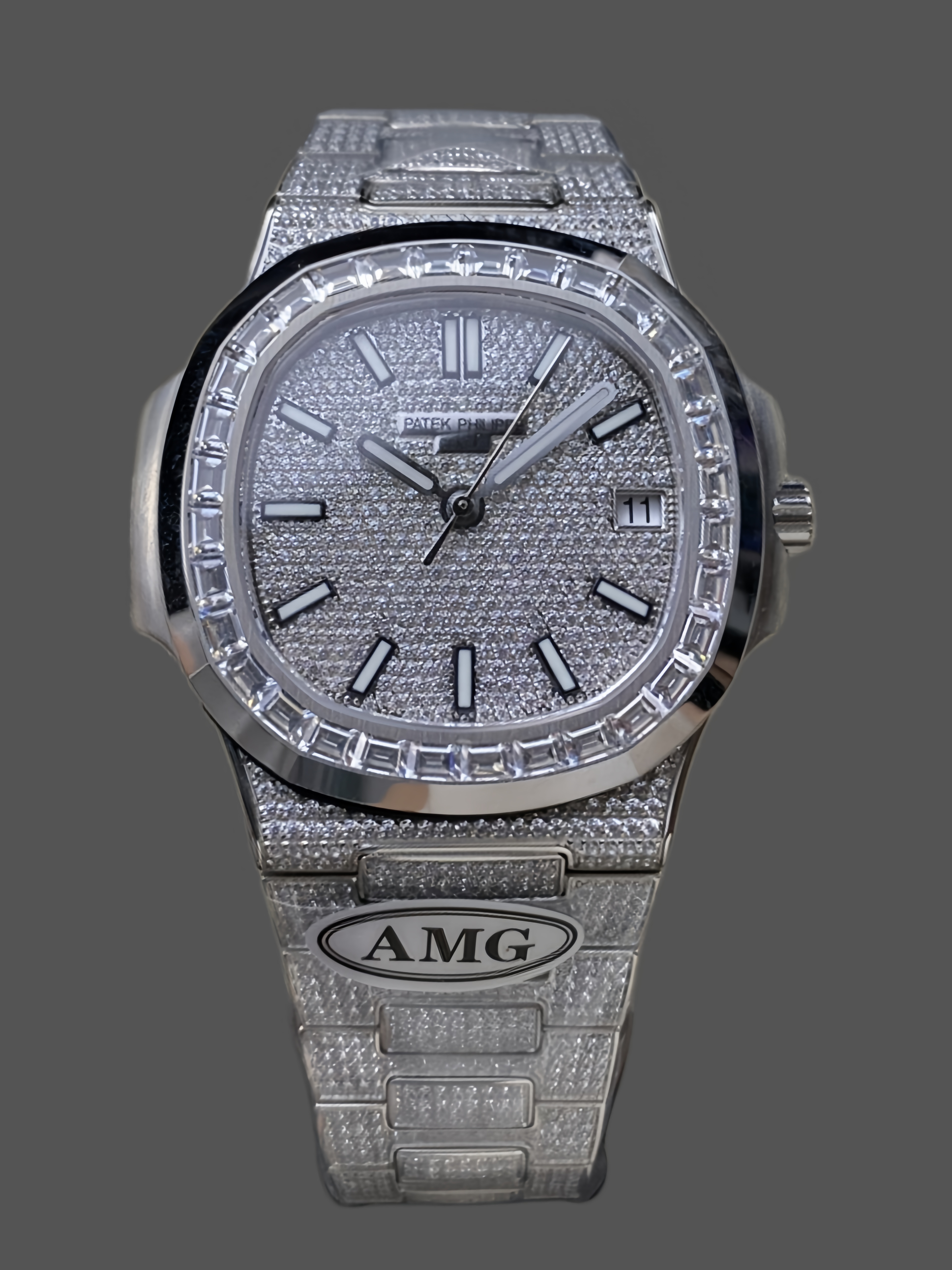 Patek Philippe Nautilus Diamond 5711 40mm & 35mm Replica Watch