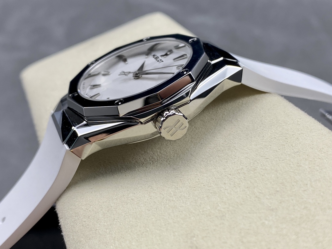 Hublot Classic Fusion 550.NS.2200.RW.ORL20 40 mm - Image 10