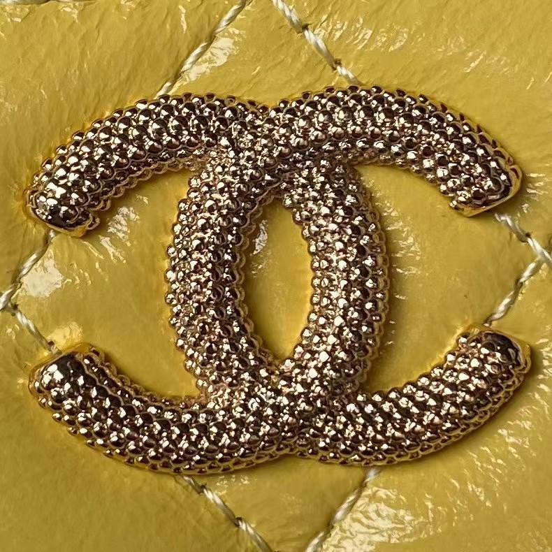 Chanel AP3804 Clutch Lambskin Vanity Case Bag With Pearl Handles Yellow - Image 5