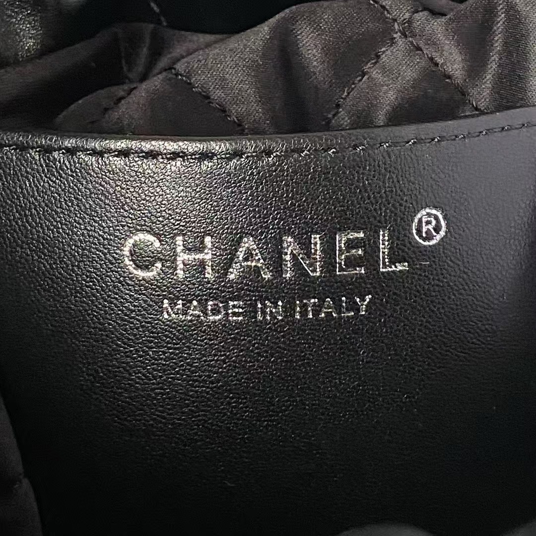 Chanel 22 AS3980 Mini Tote Bag Shiny Calfskin & Silver Metal Black - Image 5