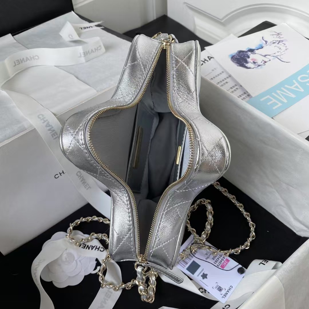 Chanel 24C AS4579 Star Bag Metallic Silver Lambskin Gold Hardware - Image 4