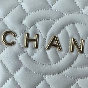 Chanel 24C AS4579 Star Bag White Lambskin Light Gold Hardware