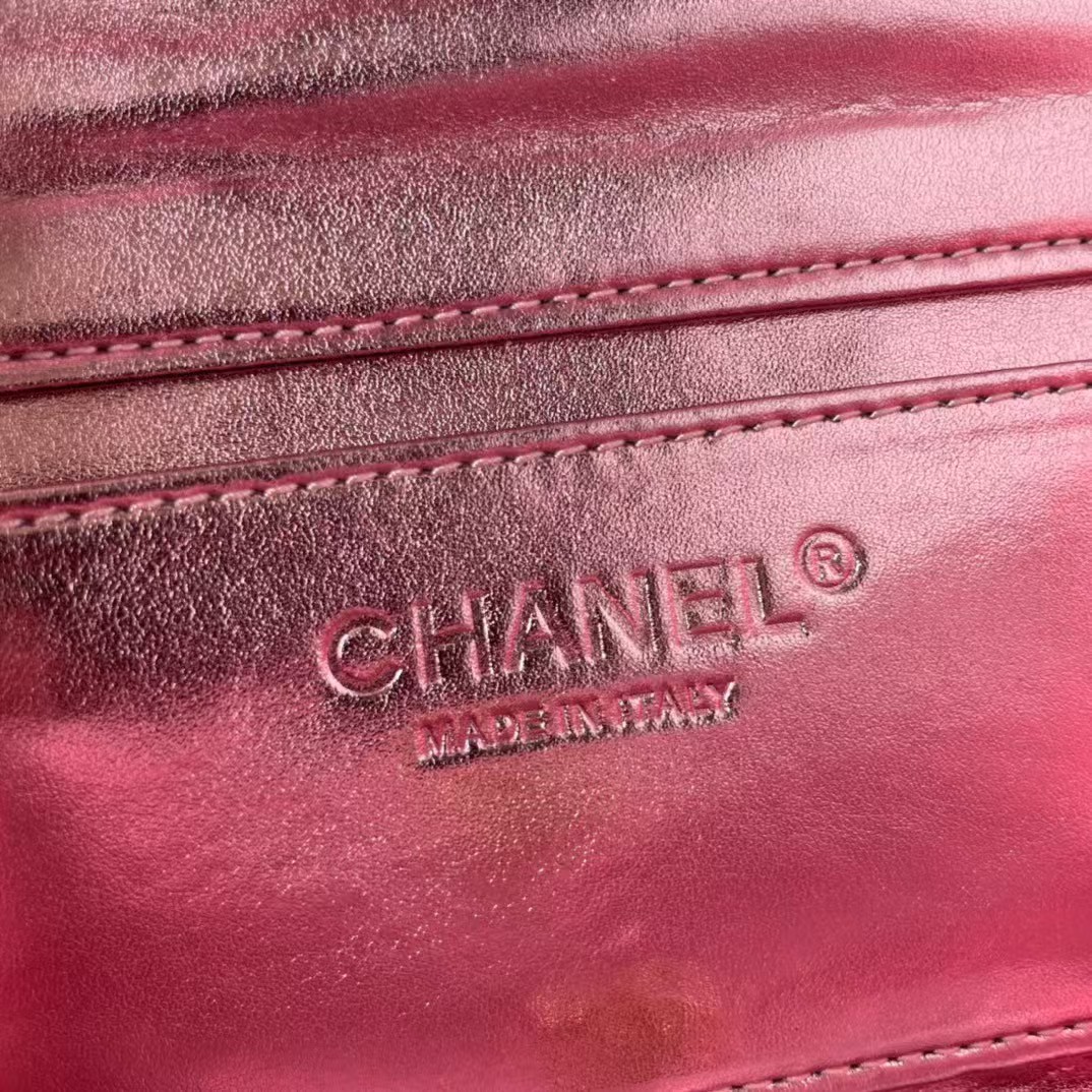 Chanel 24B AS5129 Metallic Lambskin Butterfly Evening Bag Metallic Pink - Image 5