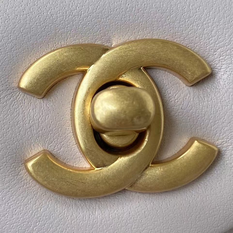 Chanel 23K AS1787 Mini Pearl Embossed Rectangular Flap Bag Lambskin Brushed Metal Hardware Light Purple - Image 5