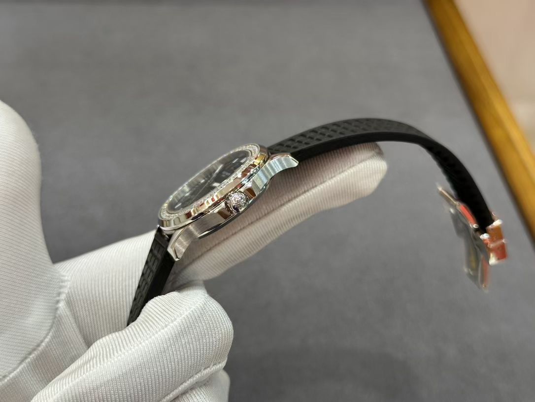 Replica Patek Philippe Aquanaut 5067A 001 Watch For Sale - Image 7