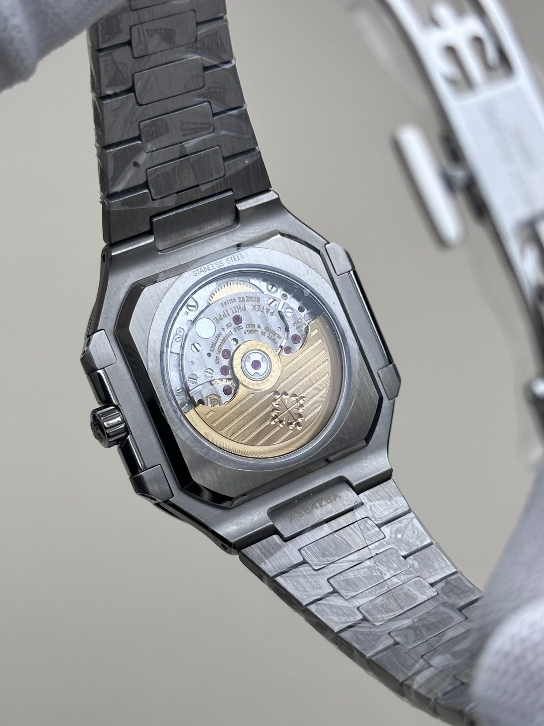 Patek Philippe Cubitus Date Sweep Seconds 5821 1A 001 Men's Watch - Image 7