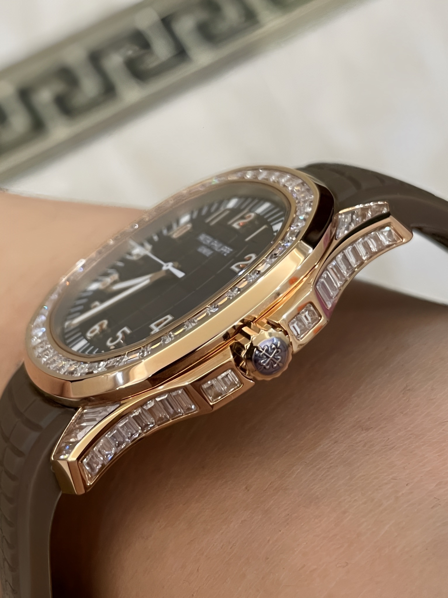 Patek Philippe Aquanaut 5167 300G 010 Black & Green & Brown 40mm - Image 28