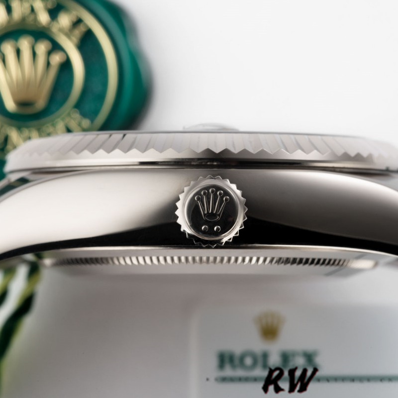 Rolex Sky-Dweller 326939 Fluted Bezel Black Dial 42MM Mens Replica Watch - Image 4