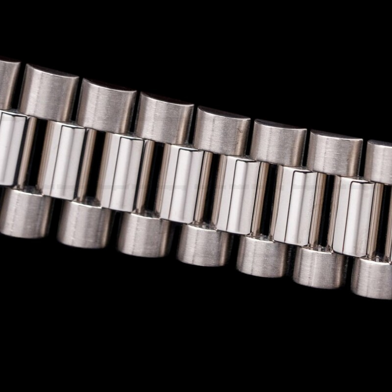 Rolex Day Date 118339 White Gold Silver Dial Fluted Bezel 36mm Unisex Replica Watch - Image 6