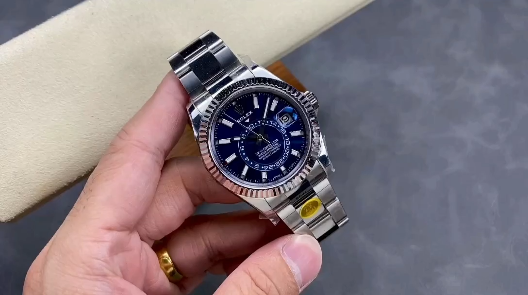Rolex Sky-Dweller 42 m336934 0005 Stainless Steel Blue Dial Replica Watch - Image 2