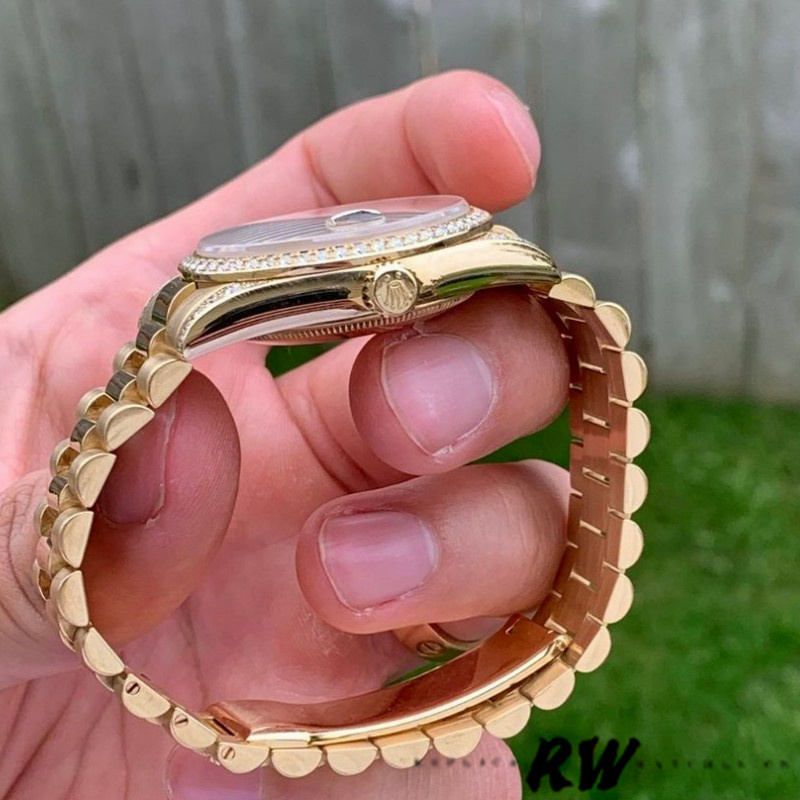 Rolex Day-Date 118388 Black Diamond Rubies Dial 36mm Unisex Replica Watch - Image 4