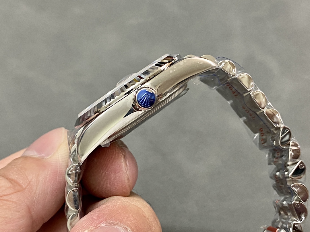 Rolex Datejust 126234 Fluted Bezel Pink Roman Dial 36MM Unisex Replica Watch - Image 7