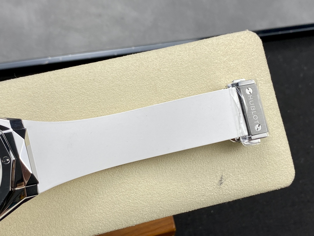 Hublot Classic Fusion 550.NS.2200.RW.ORL20 40 mm - Image 13