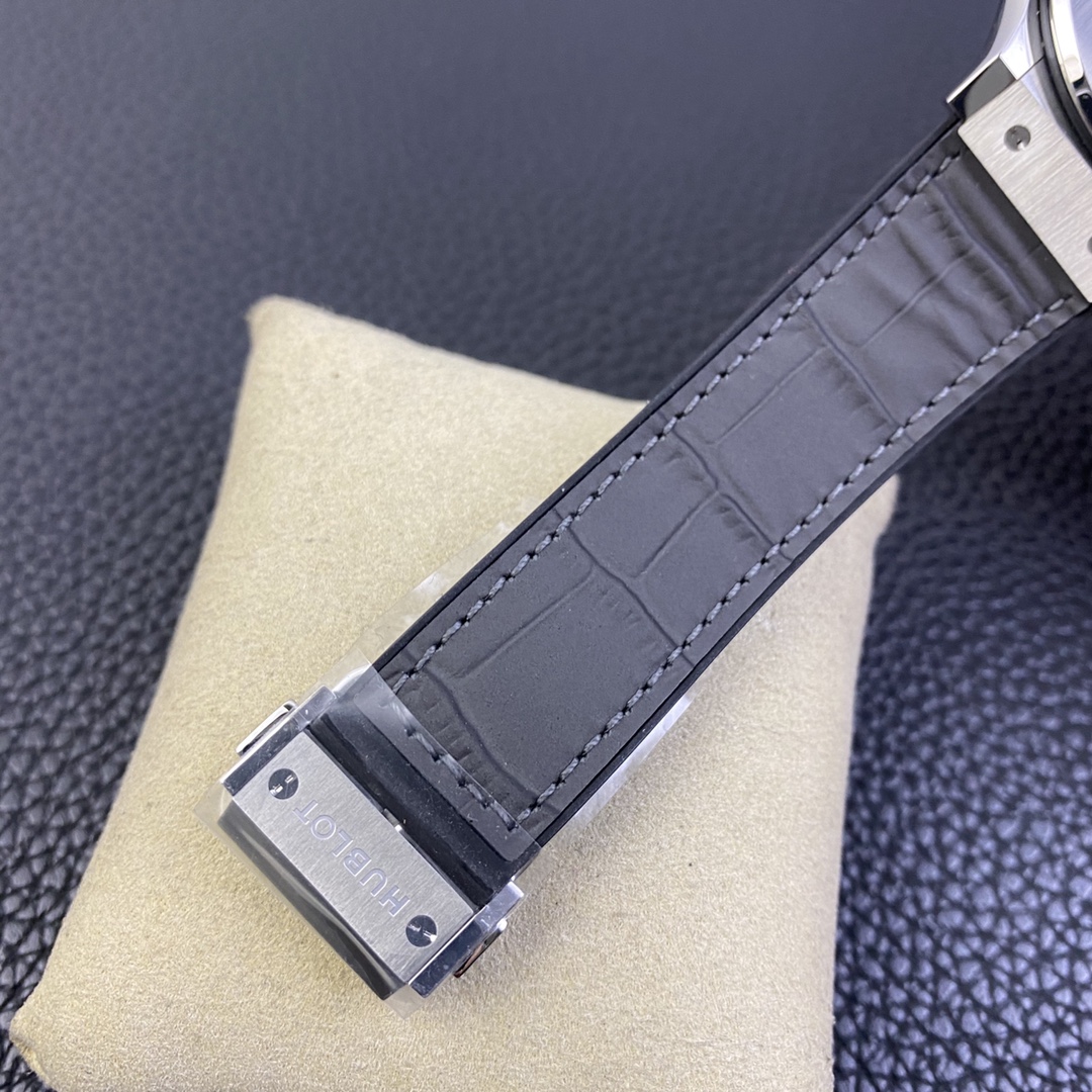 Hublot Classic Fusion 511.NX.7071.LR 45MM Grey Dial Mens - Image 11