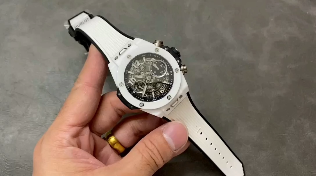 Hublot Big Bang Unico White Ceramic 411.HX.1171.RX - Image 2