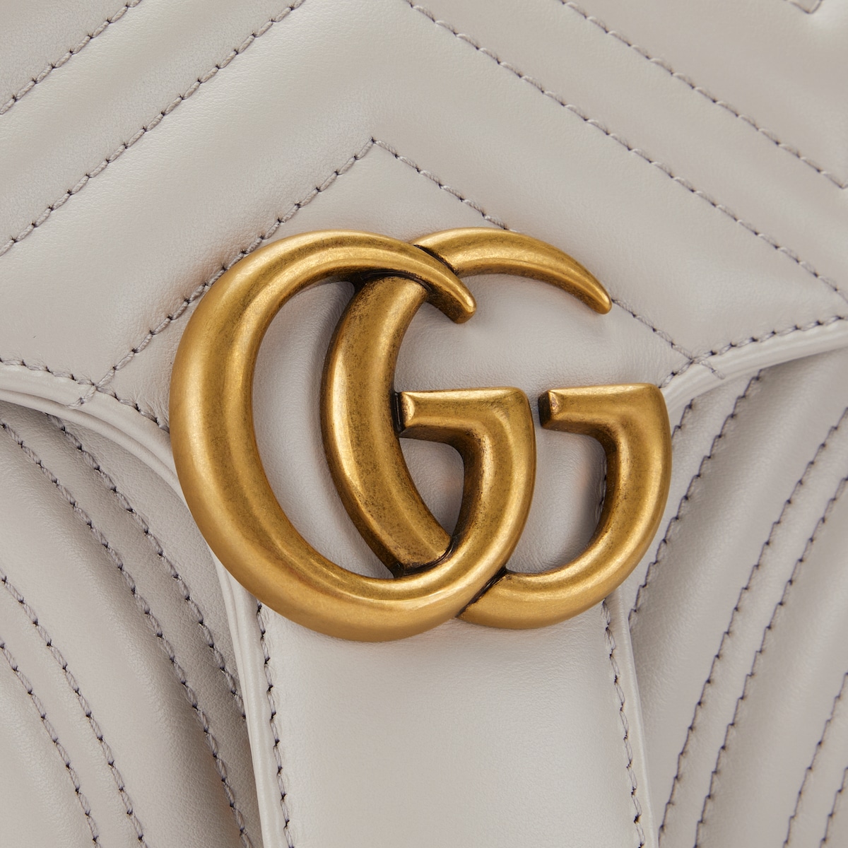 GG Marmont Small Shoulder Bag - Image 3