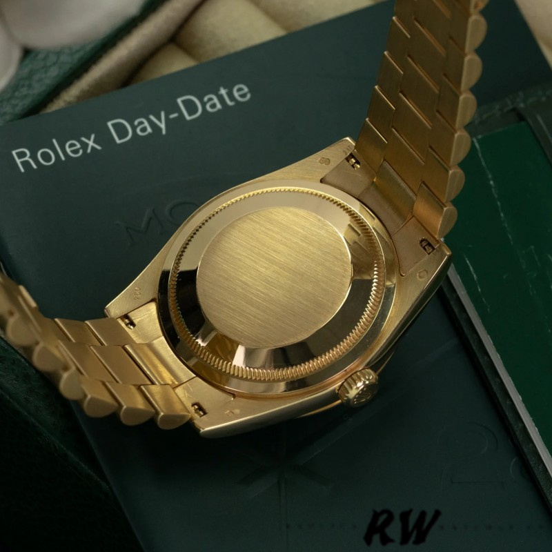 Rolex Day-Date 118238 Yellow Gold Fluted Bezel Green Dial 36mm Unisex Replica Watch - Image 5