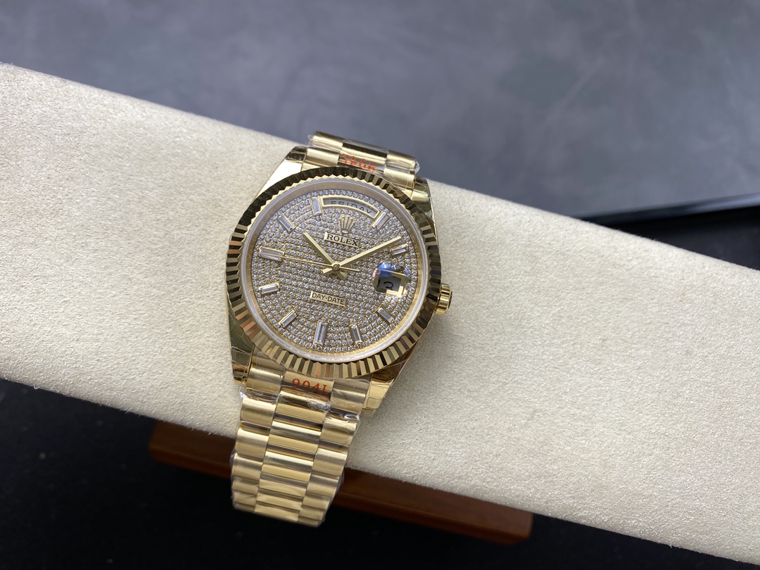 Rolex Day Date 40 Yellow Gold Pave Diamond Dial M228238 0054 Men's Watch - Image 6