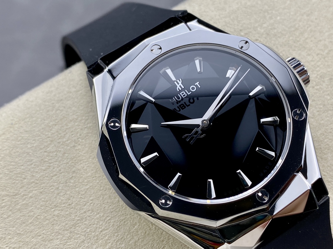 Hublot Classic Fusion 550.NS.2200.RW.ORL20 40 mm - Image 14