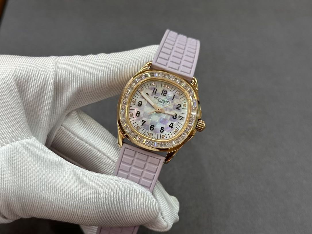 Replica Patek Philippe Aquanaut 5072R 001 Watch For Sale - Image 5