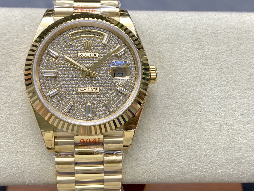 Rolex Day Date 40 Yellow Gold Pave Diamond Dial M228238 0054 Men's Watch - Image 3