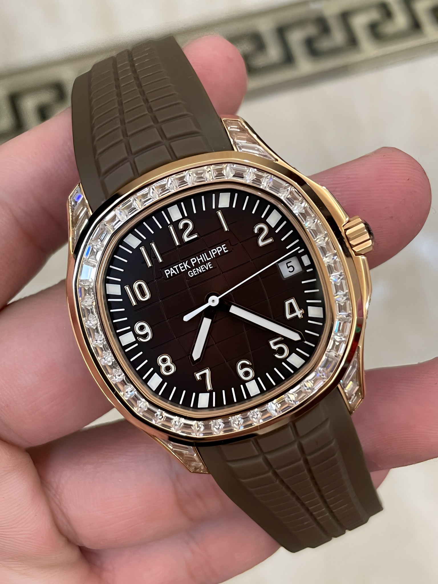 Patek Philippe Aquanaut 5167 300G 010 Black & Green & Brown 40mm - Image 27