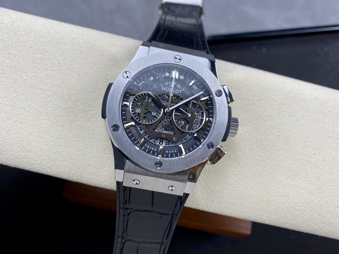 Hublot Classic Fusion 525.NX.0170.LR 45mm - Image 6