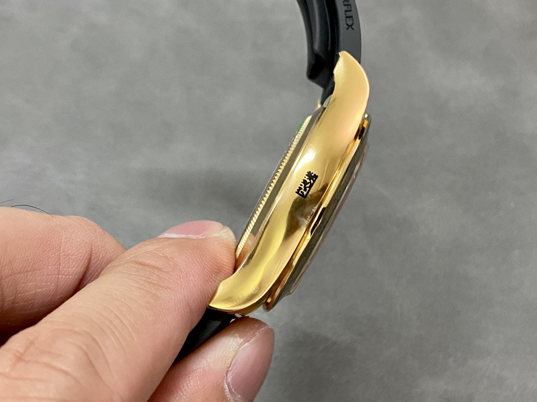 Rolex Daytona 116528 White Arabic Dial Yellow Gold 40mm Mens Replica Watch - Image 7