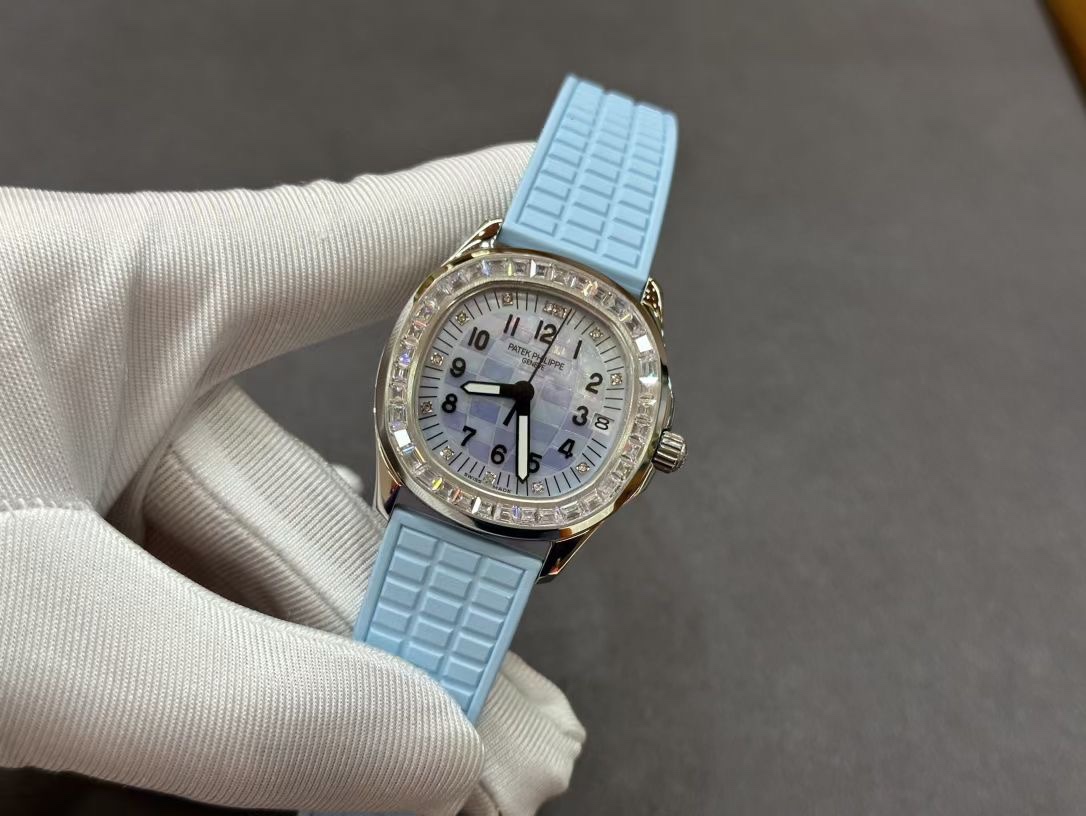 Replica Patek Philippe Aquanaut 5072G 001 Watch For Sale - Image 5