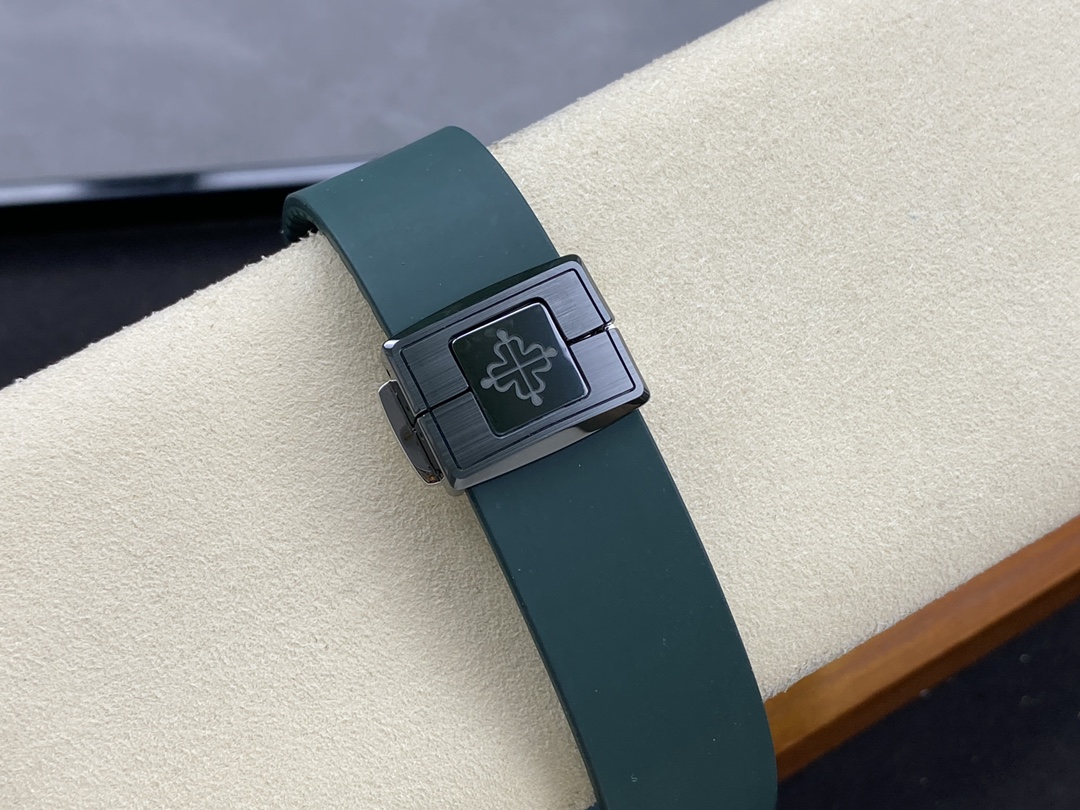 Patek Philippe Nautilus Brown Dial 5711 40MM Watch - Image 9