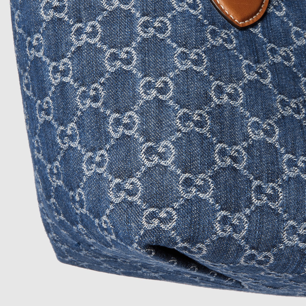 Gucci Totissima Small Tote Bag - Image 7