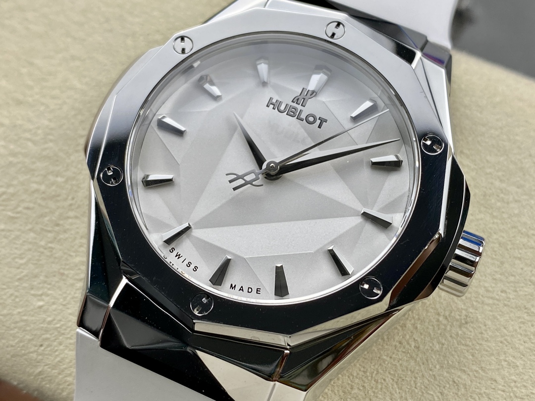 Hublot Classic Fusion 550.NS.2200.RW.ORL20 40 mm - Image 6