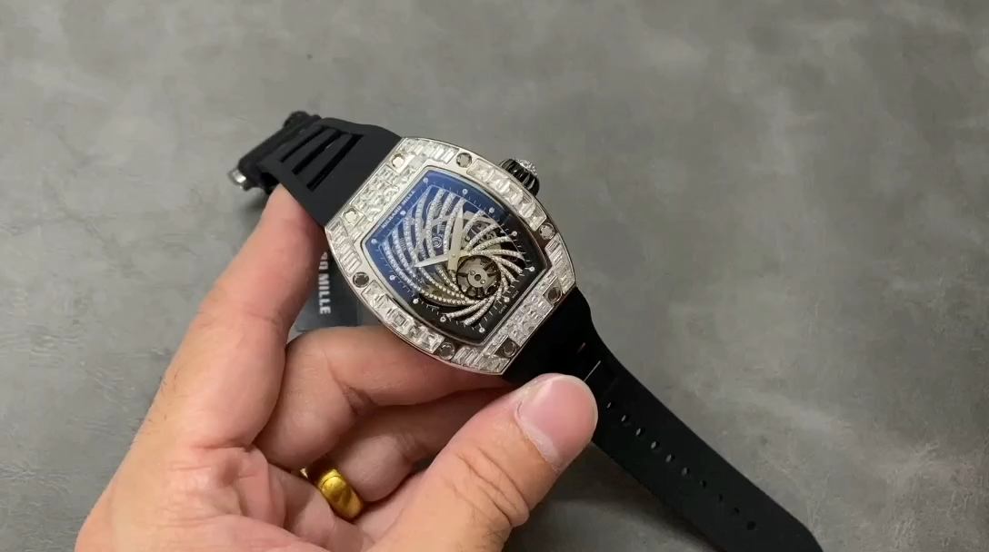 Richard Miller RM51-02 Tourbillon Diamond Twister Watch - Image 2