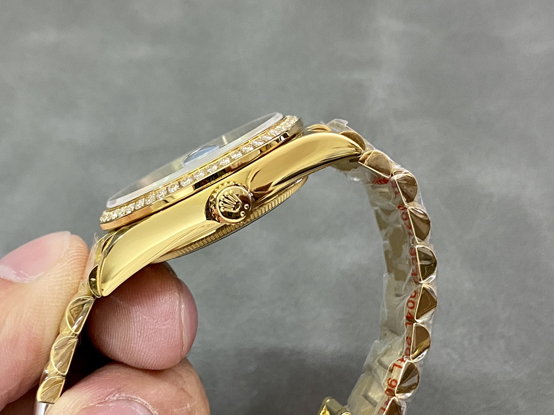 Rolex Day-Date 128348RBR Turquoise Diamond Dial Yellow Gold 36MM Unisex Replica Watch - Image 9