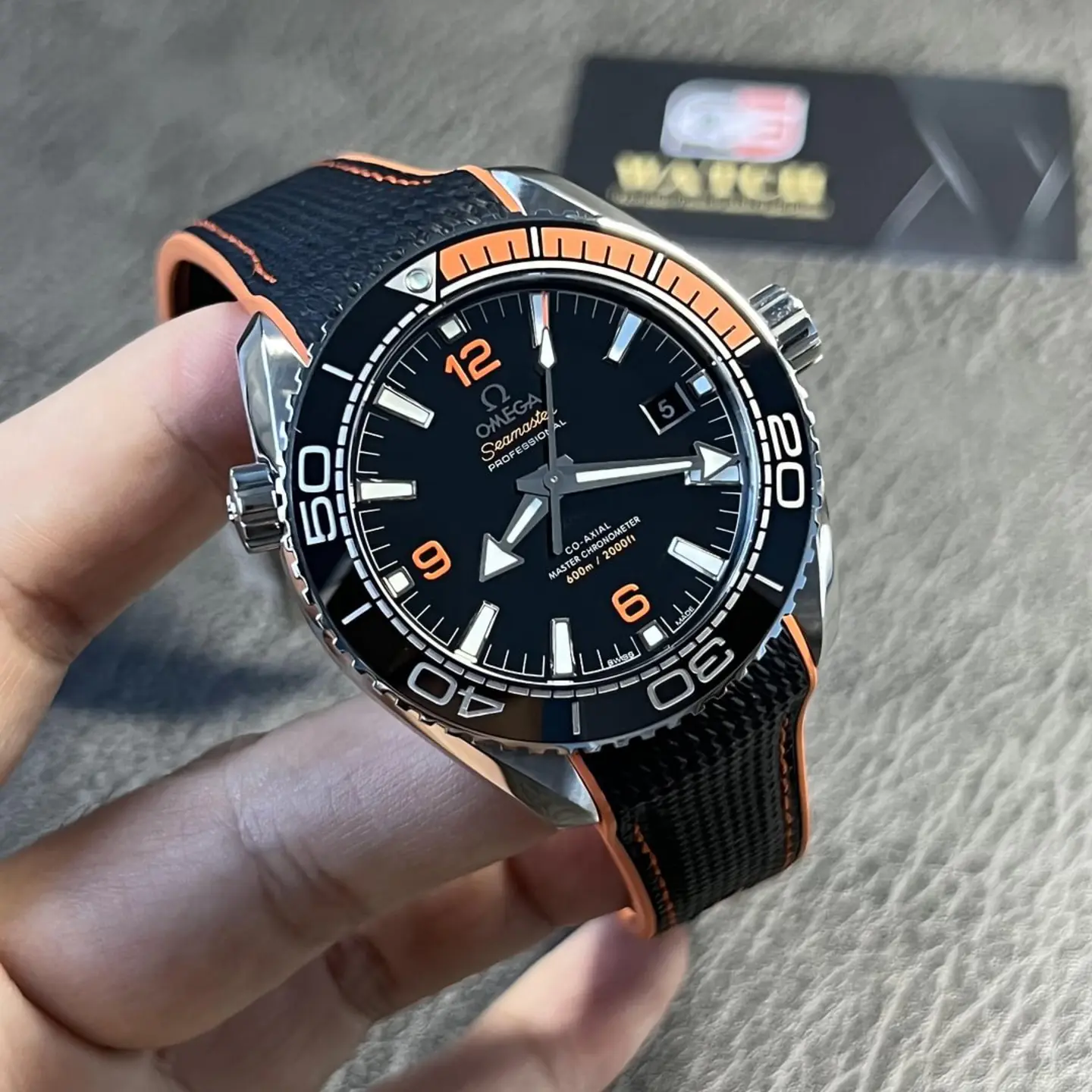 OMEGA PLANET OCEAN 600M Black / Orange 43.5mm - Image 2