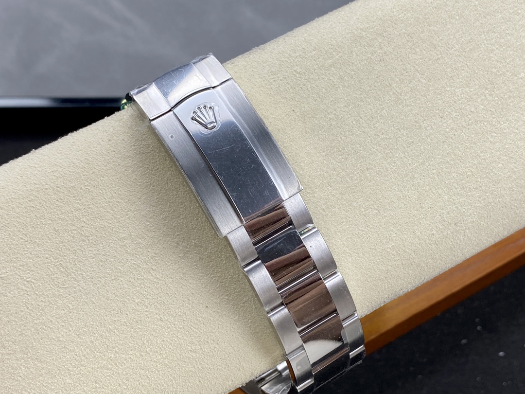 Rolex Sky-Dweller 42 m336934 0005 Stainless Steel Blue Dial Replica Watch - Image 10