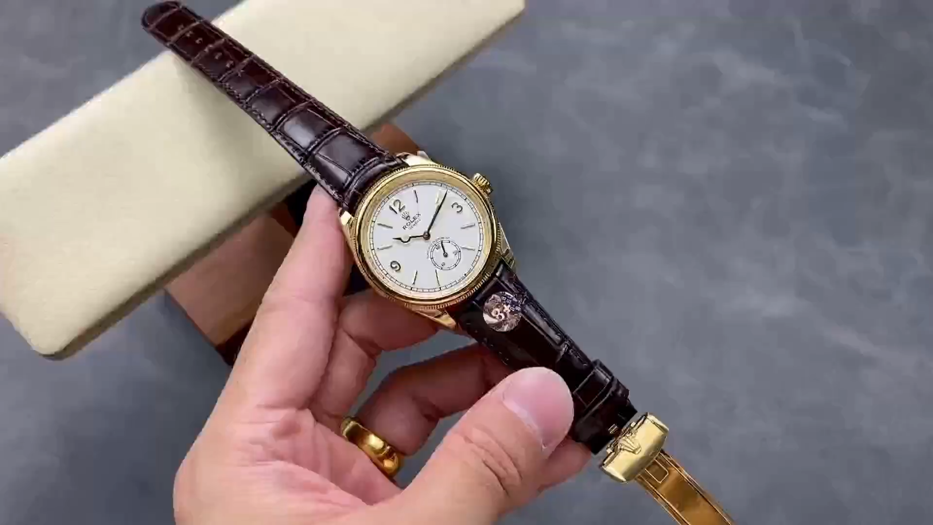 Rolex 1908 Yellow Gold 52508 0006 39 mm Replica Watch - Image 2