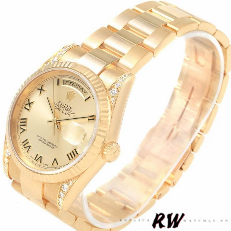 Rolex Day-Date 118338 Yellow gold Champagne Dial Roman Numerals 36mm Unisex Replica Watch - Image 3