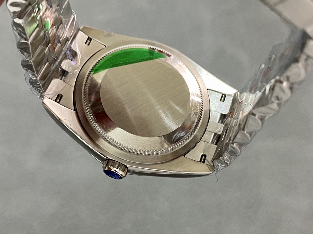 Rolex Datejust 126234 Fluted Bezel Pink Roman Dial 36MM Unisex Replica Watch - Image 9