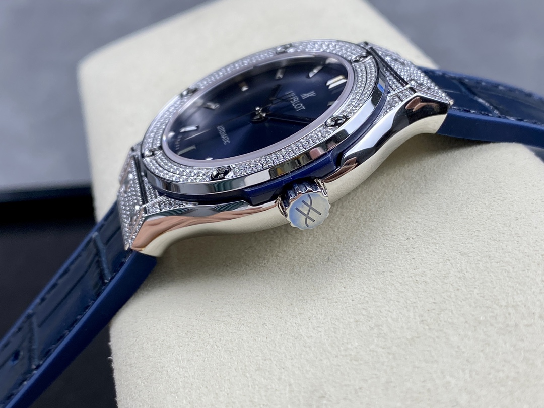 511.NX.7170.LR Hublot Classic Fusion Diamond Automatic - Image 7