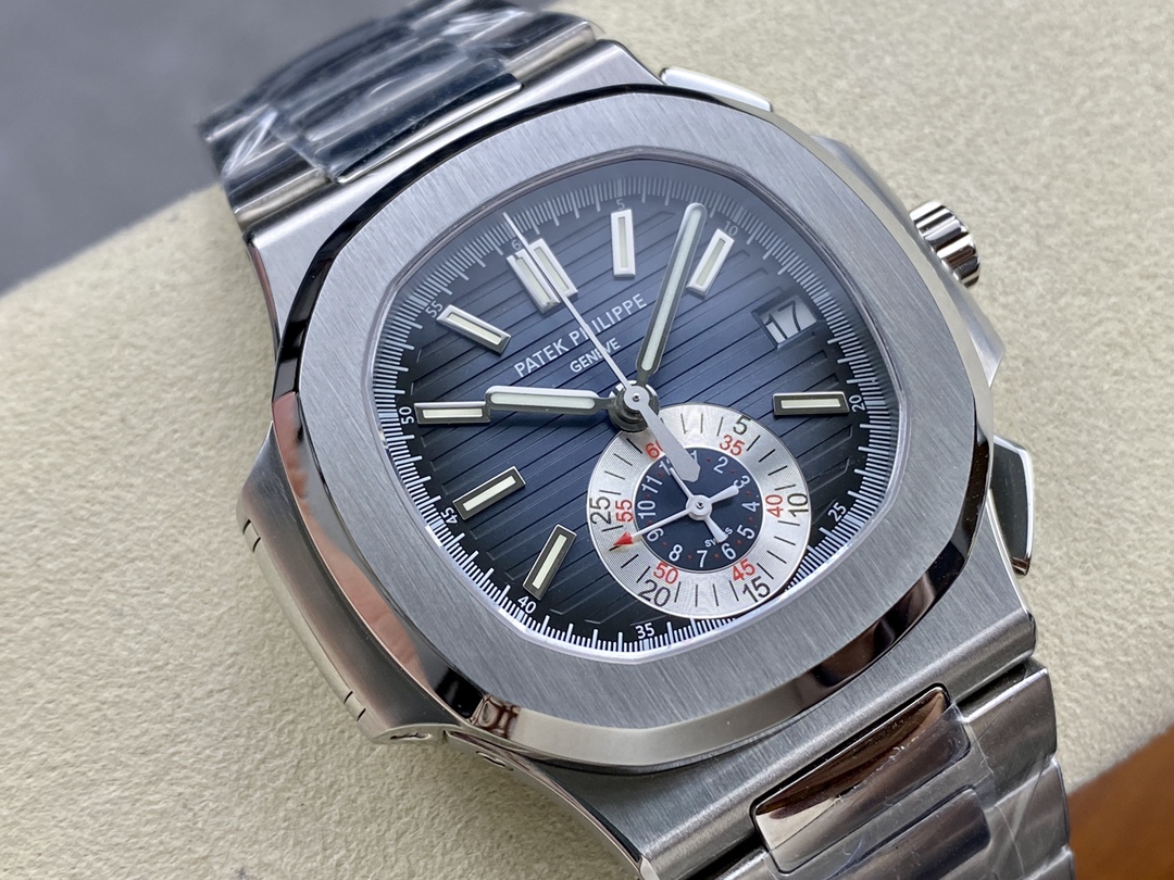 Patek Philippe Nautilus Chronograph Stainless Steel Blue Dial 5980 1A 001 - Image 4