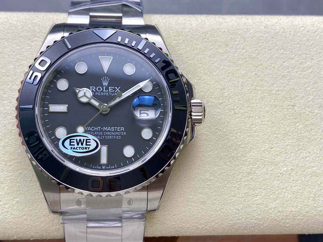 Rolex Yacht Master Black Dial Titanium 226627 0001 42mm Men's Watch - Image 3