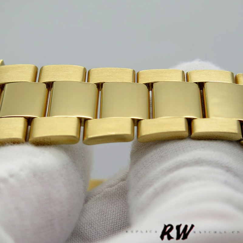 Rolex GMT-Master II 116758 Diamond Black Dial 40mm Mens Replica Watch - Image 5