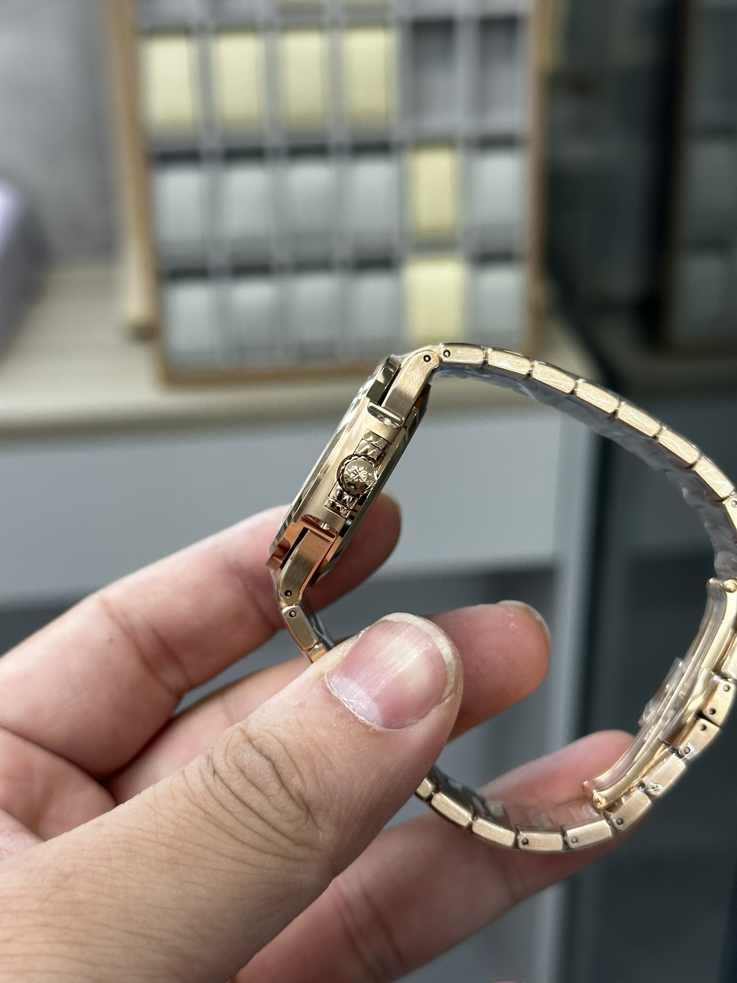 Patek Philippe Ladies Nautilus Golden Dial Rose Gold 7118 1200R 010 - Image 12