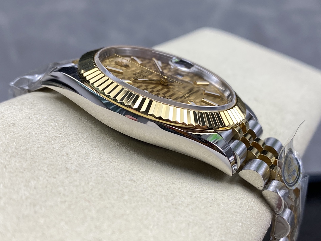 Rolex Datejust 126233 Champagne Motif dial Fluted Bezel 36MM Unisex Replica Watch - Image 7