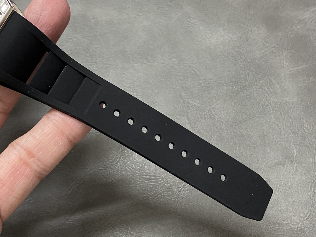 Richard Miller RM51-02 Tourbillon Diamond Twister Watch - Image 9